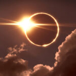 Total eclipse of the Sun. The moon covers the sun in a solar eclipse.